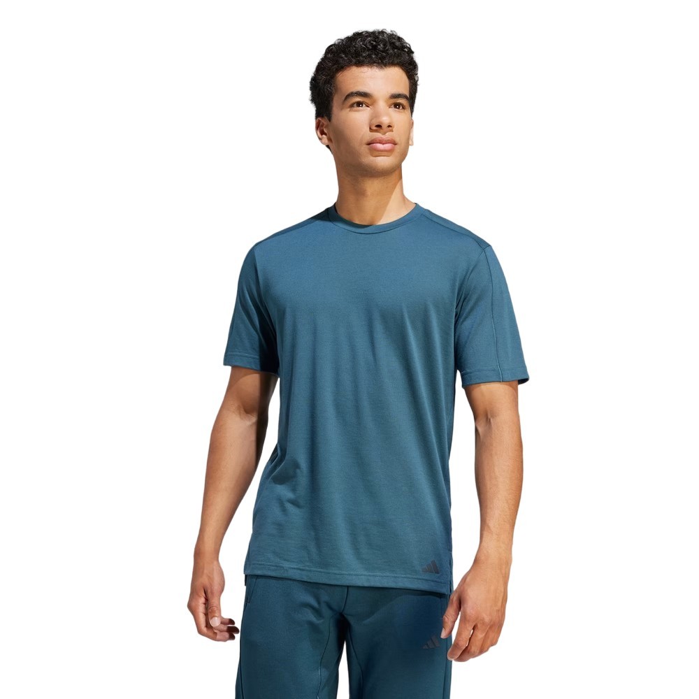Camiseta adidas yoga base azul masculina Amil Esportes