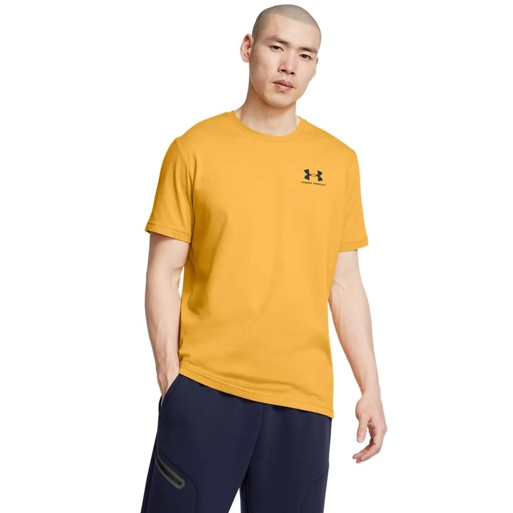 CAMISETA UNDER ARMOUR SPORTSTYLE LEFT CHEST SS MOSTARDA MASCULINA