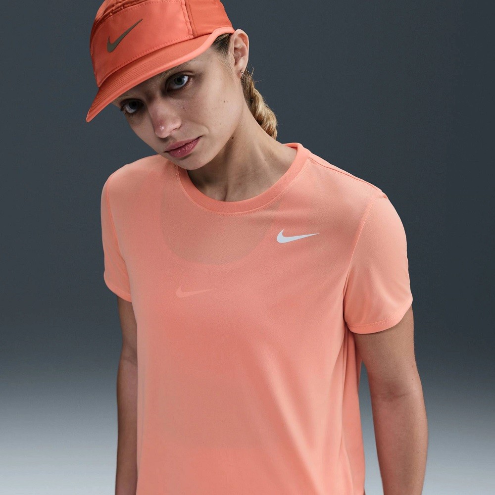 CAMISETA NIKE NK DF TEE RLGD LBR SALMÃO FEMININA