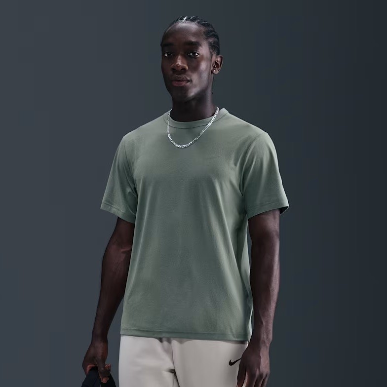 CAMISETA NIKE NK DF UV HYVERSE SS VERDE MASCULINA