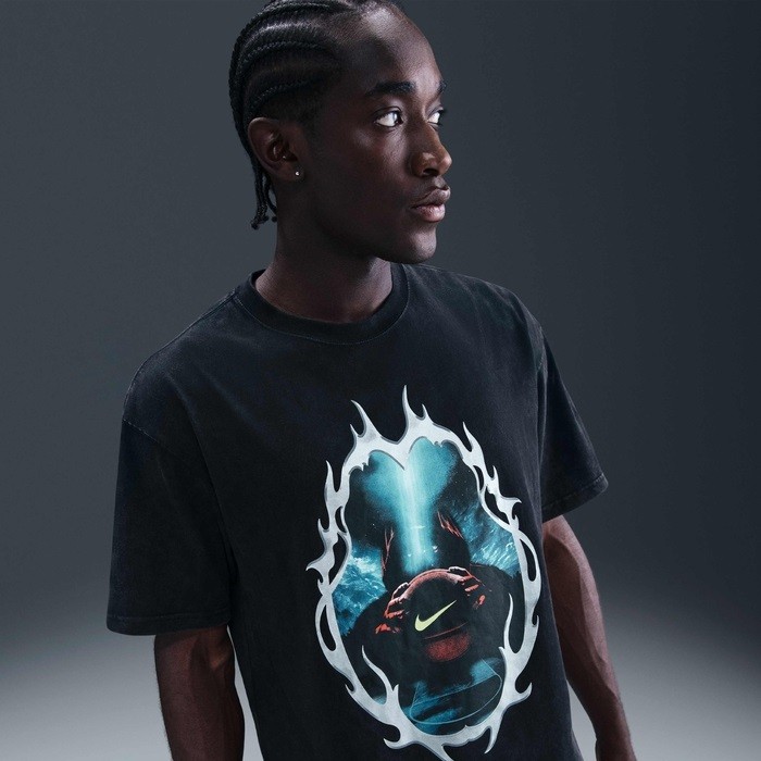 CAMISETA NIKE TEE M90 BBALL OC1 PRETA MASCULINA