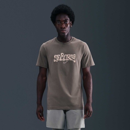 CAMISETA NIKE IYKYK FITNESS HO25 CINZA MASCULINA